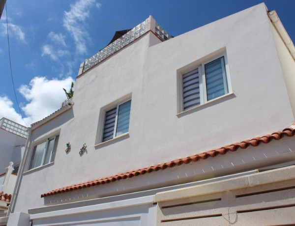 Chalet independiente en venta en , Los Silos thumbnail 1