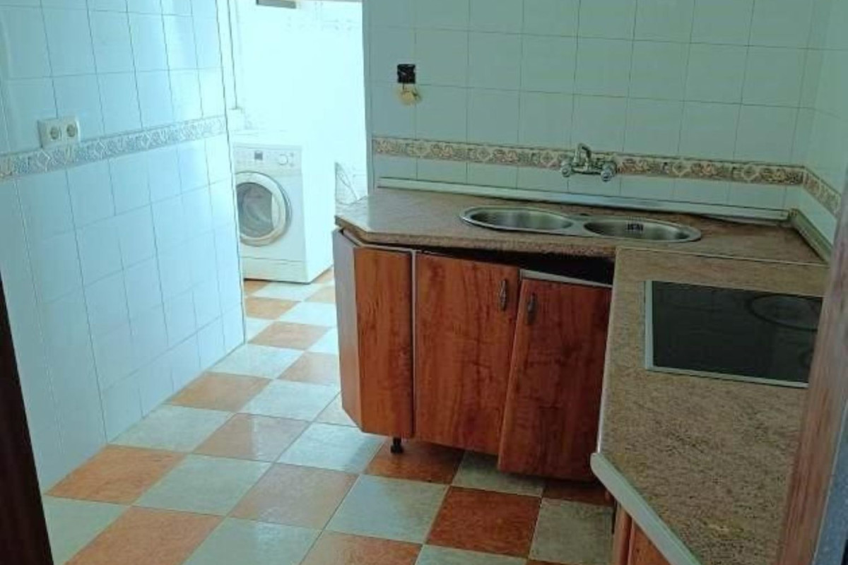 Продажа квартиры на Calle Virgen de los Desamparados, Дос Германаc
photo 5
