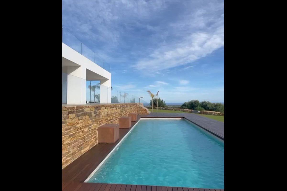 Продажа отдельного шале в Av. de la Reserva Sotogrande, Сотогранде photo 1
