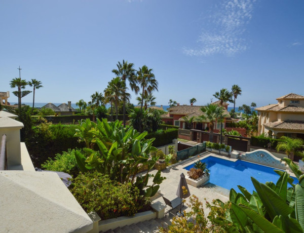 Detached villa for sale in  Calle Nardo, Marbella photo 4