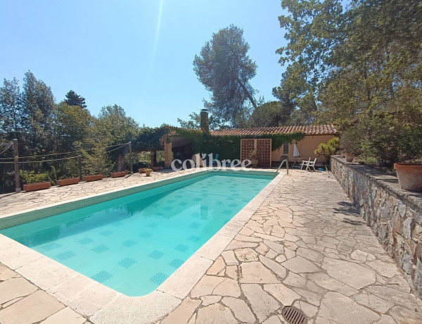 Продажа деревенского дома с участком земли в  Can Jofresa - Can Perellada - Les Fonts , Terrassa photo 4