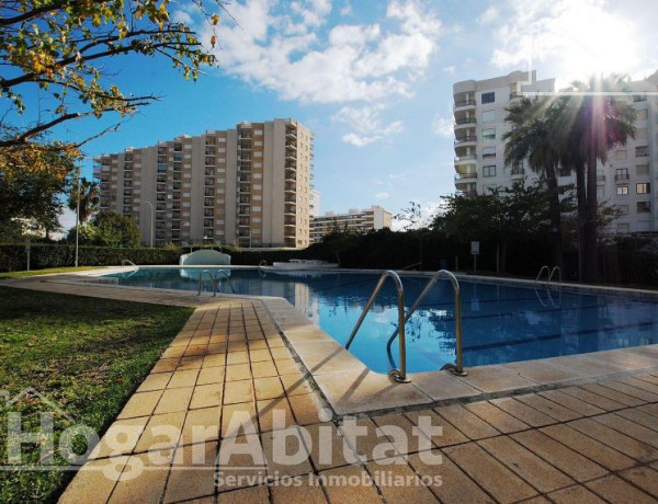 Piso en venta en Calle de la Valldigna, Gandia photo 1