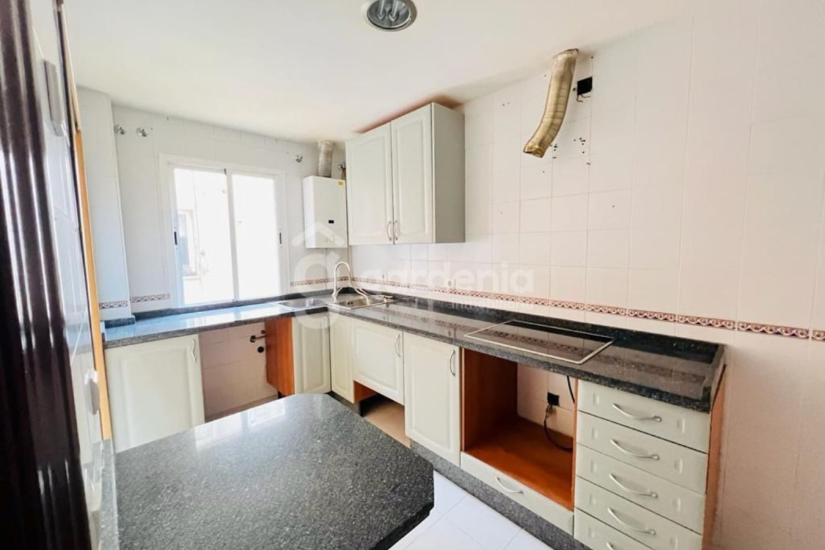 Piso en venta en avenida Palomares, Coria del Río
photo 5