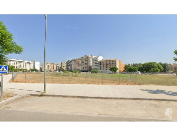 Terreno en venta en calle Alcalde Pedro Grande thumbnail 2
