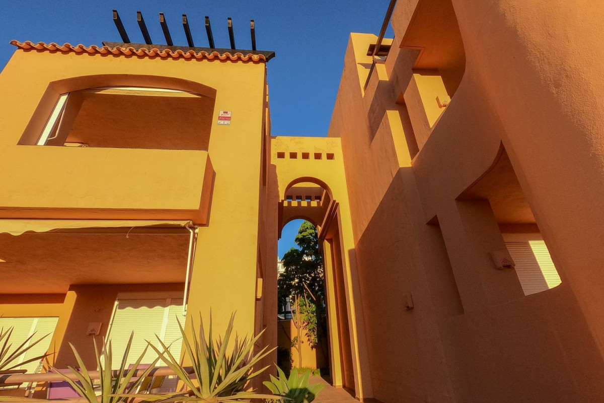 Venta de bajo en Calle Islas Bermudas, 29, Estepona
photo 1