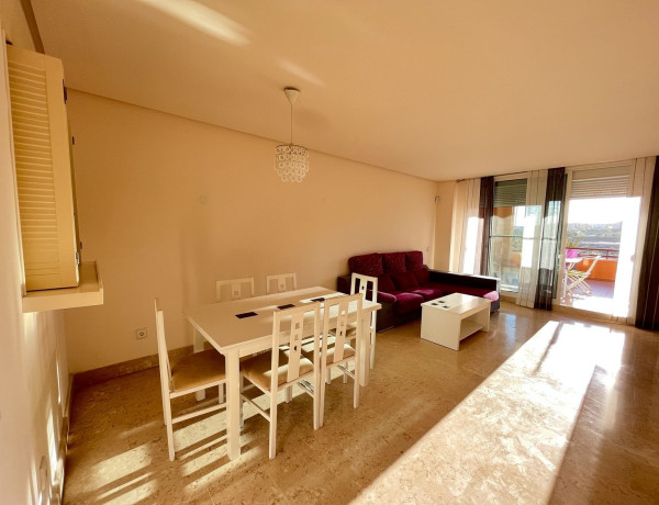 First floor for sale in  Calle Islas Bermudas, 29, Estepona photo 2