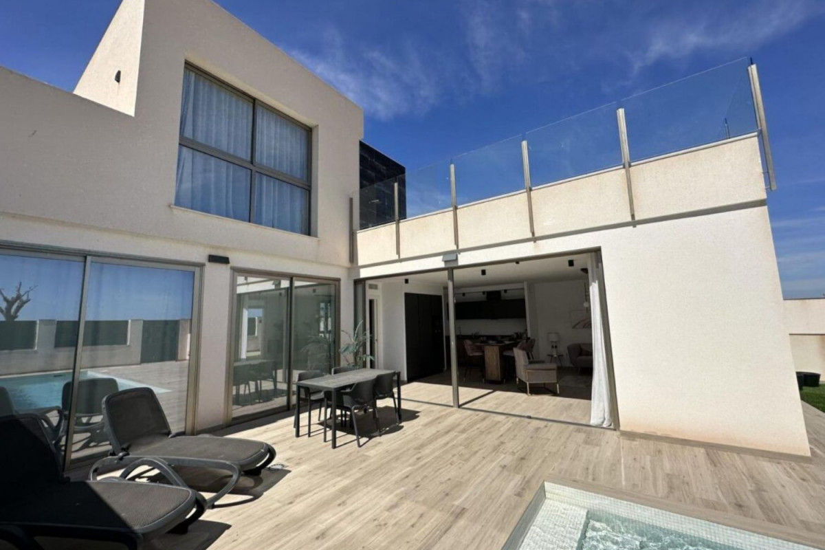 Venta de chalet independiente en Mar de Cristal-Cabo de Palos, Cartagena
photo 2
