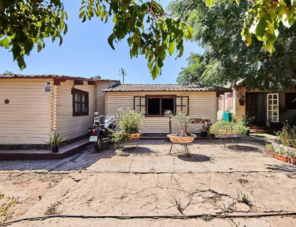 Продажа деревенского дома с участком земли в Camino de la Arriaga, 1 , Puerto Real photo 1