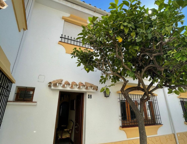 Chalet adosado en venta en  Calle Capitan , Fuengirola photo 3