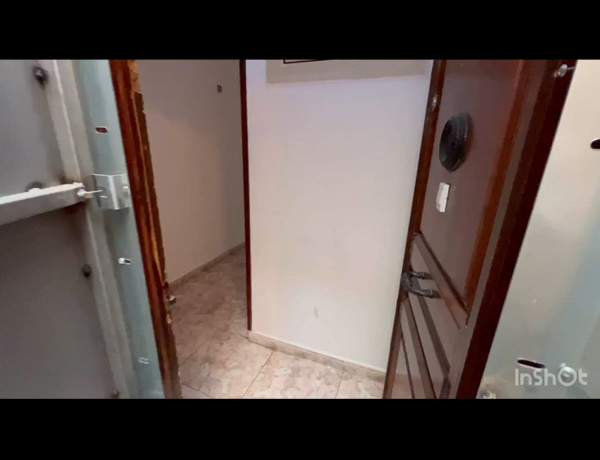 Piso en venta en Calle Santa Eulàlia, Hospitalet de Llobregat photo 1