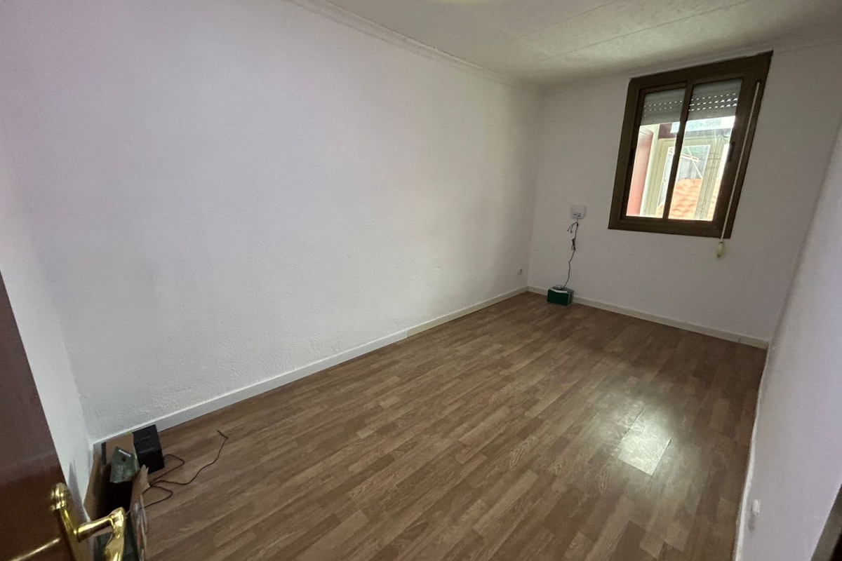 Продажа квартиры на Calle Santa Eulàlia, Госпиталет-де-Льобрегат
 photo 5