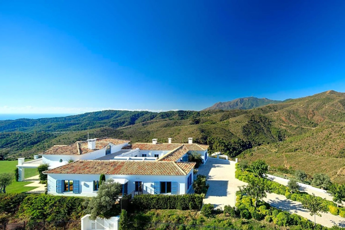 Sale of independent chalet in Montemayor-Marbella Club, Benahavís
photo 3