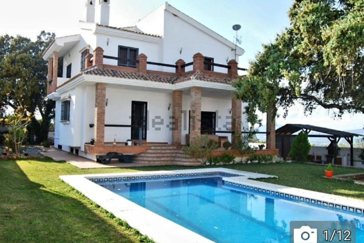 Продажа отдельного шале в Calle Tomillo, 27, Алхаурин-эль-Гранде photo 2