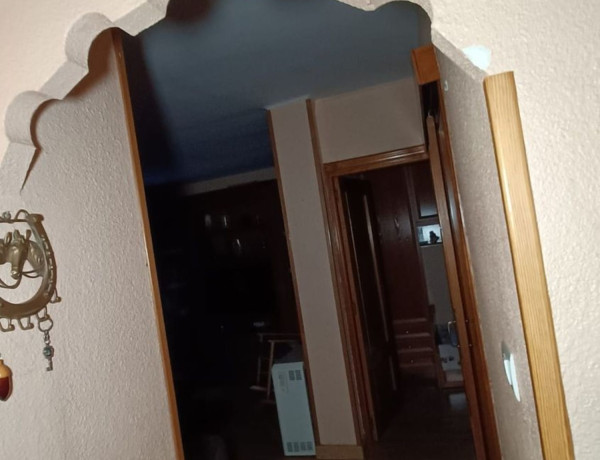 Продажа квартиры в  Calle Astorga, 4, Zaragoza photo 2