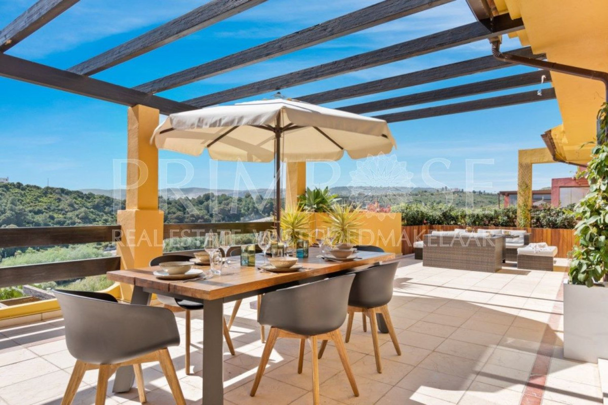 Penthouse sale in Doña Julia Golf , Casares photo 2