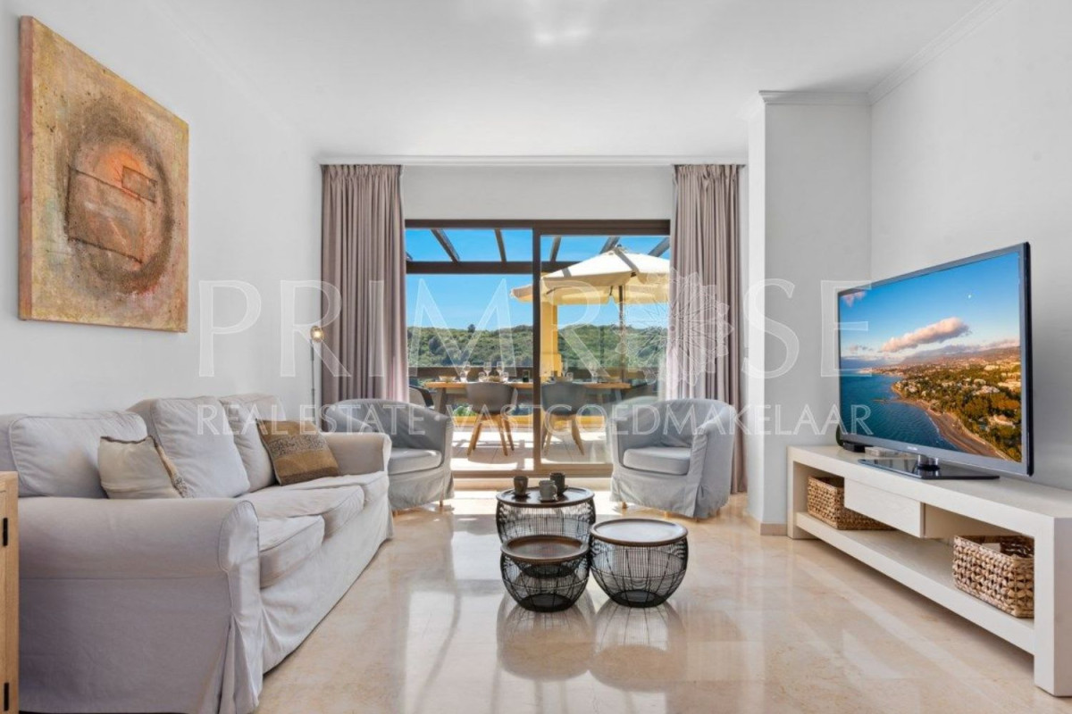Penthouse sale in Doña Julia Golf , Casares photo 3