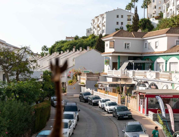 Chalet adosado en venta en Calle Acuario s/n , Mijas thumbnail 2