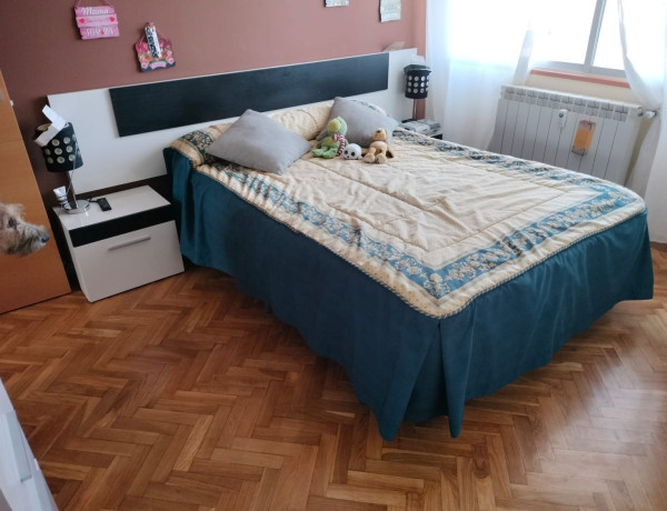 Apartment for sale in Calle Primera Universidad de España, Palencia photo 1