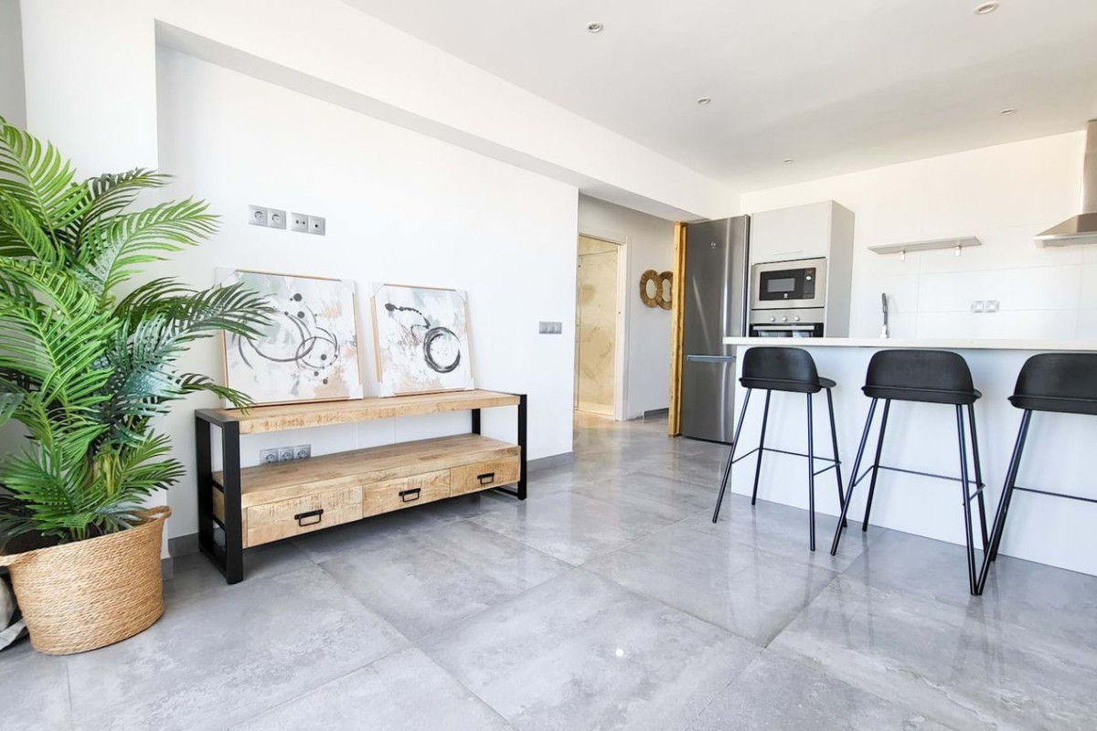 Sale of apartment in Stream of Honey, Benalmádena
photo 1