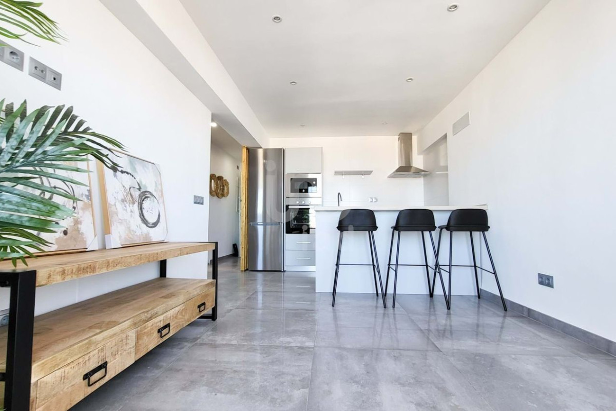 Sale of apartment in Stream of Honey, Benalmádena
photo 2