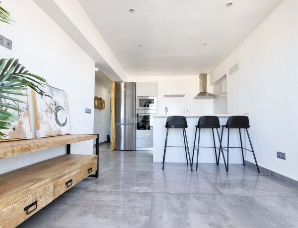 Piso en venta en  Arroyo de la Miel , Benalmádena photo 2