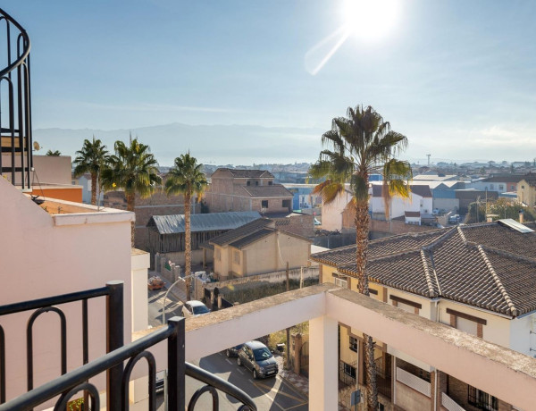 Duplex en venta en , Churriana de la Vega photo 1