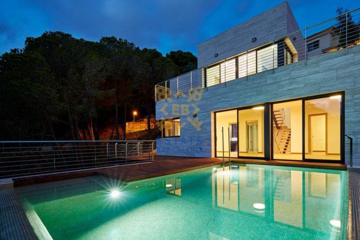 Venta de chalet independiente en Urb. Cala Canyelles, Lloret de Mar
photo 5