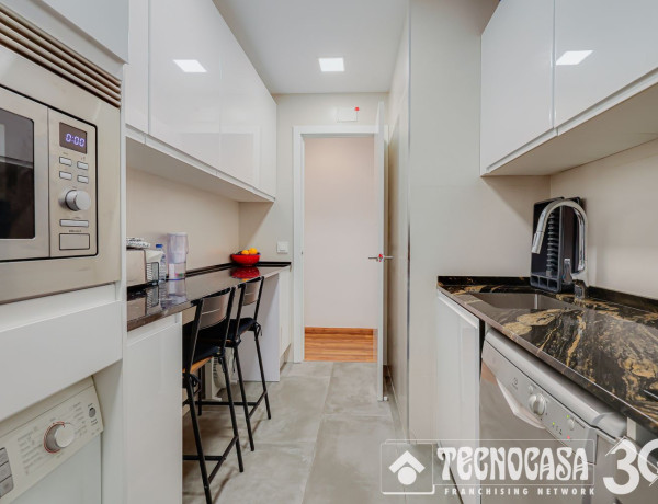 Apartment for sale in  Mercat , Rubí photo 2