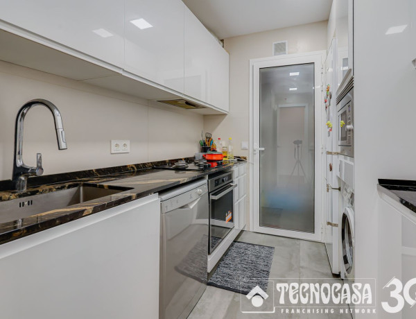 Apartment for sale in  Mercat , Rubí photo 4