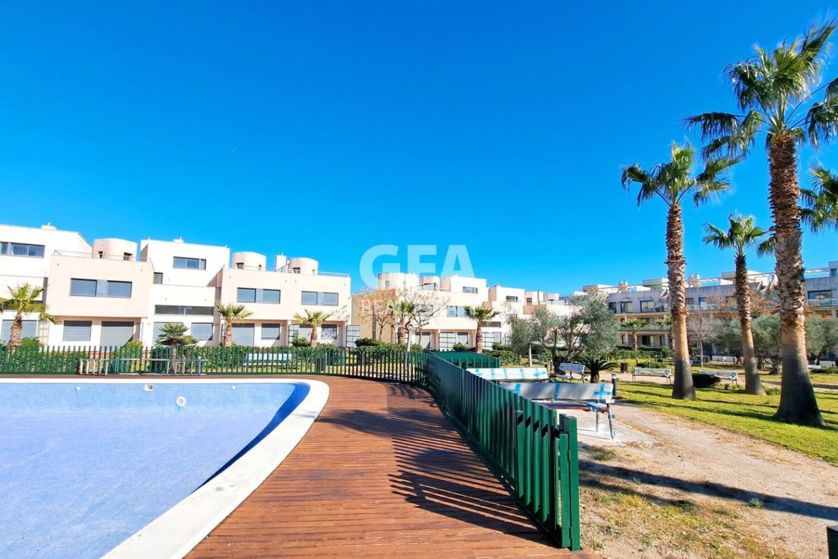 Penthouse sale in , Saint George photo 3