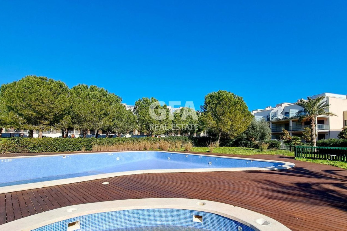 Penthouse sale in , Saint George photo 4