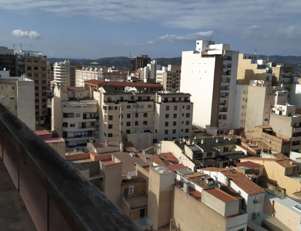 Ático en venta en Calle D’ Enmig, 11, Castellón de la Plana / Castello de la Plana thumbnail 1
