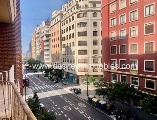 Piso en venta en Avenida DEL OESTE, 32, València photo 1
