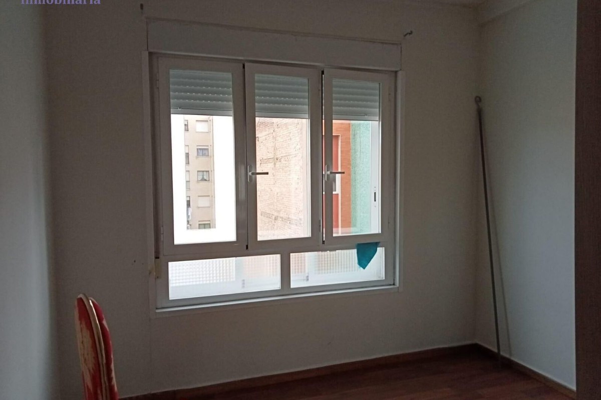 Venta de piso en Calle Alcalde Emilio Francés, Logroño
photo 2