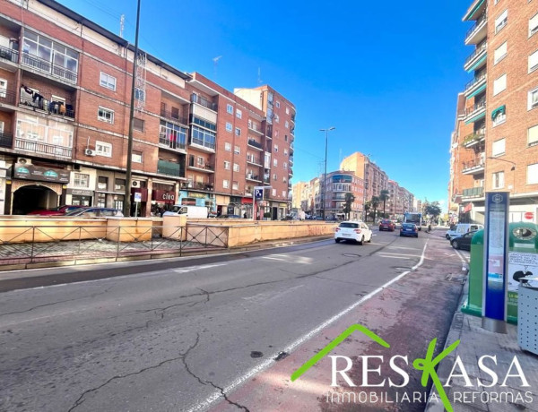 Piso en venta en  Avenida de Pío XII, Talavera de la Reina photo 3