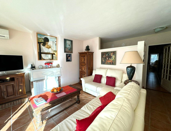 Piso en venta en Calle del Puig Rom, Roses thumbnail 1
