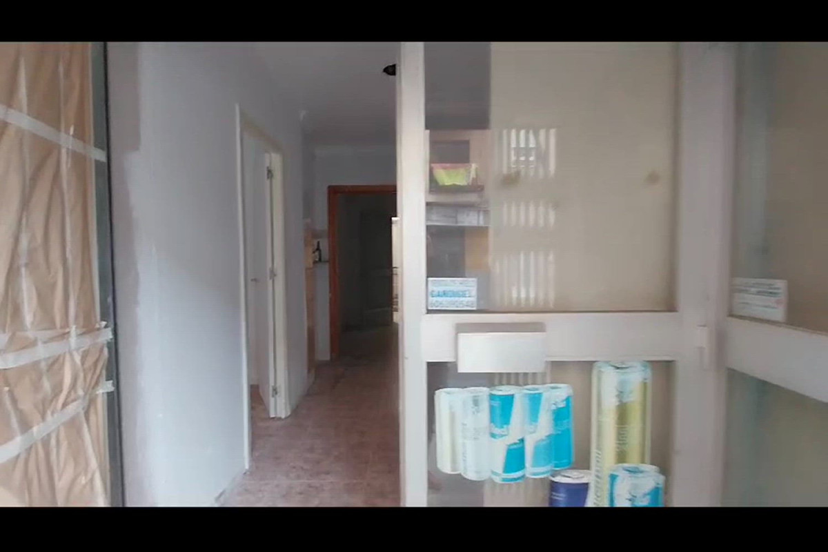 Sprzedaż parteru w Av de Beniopa, Gandia
photo 1