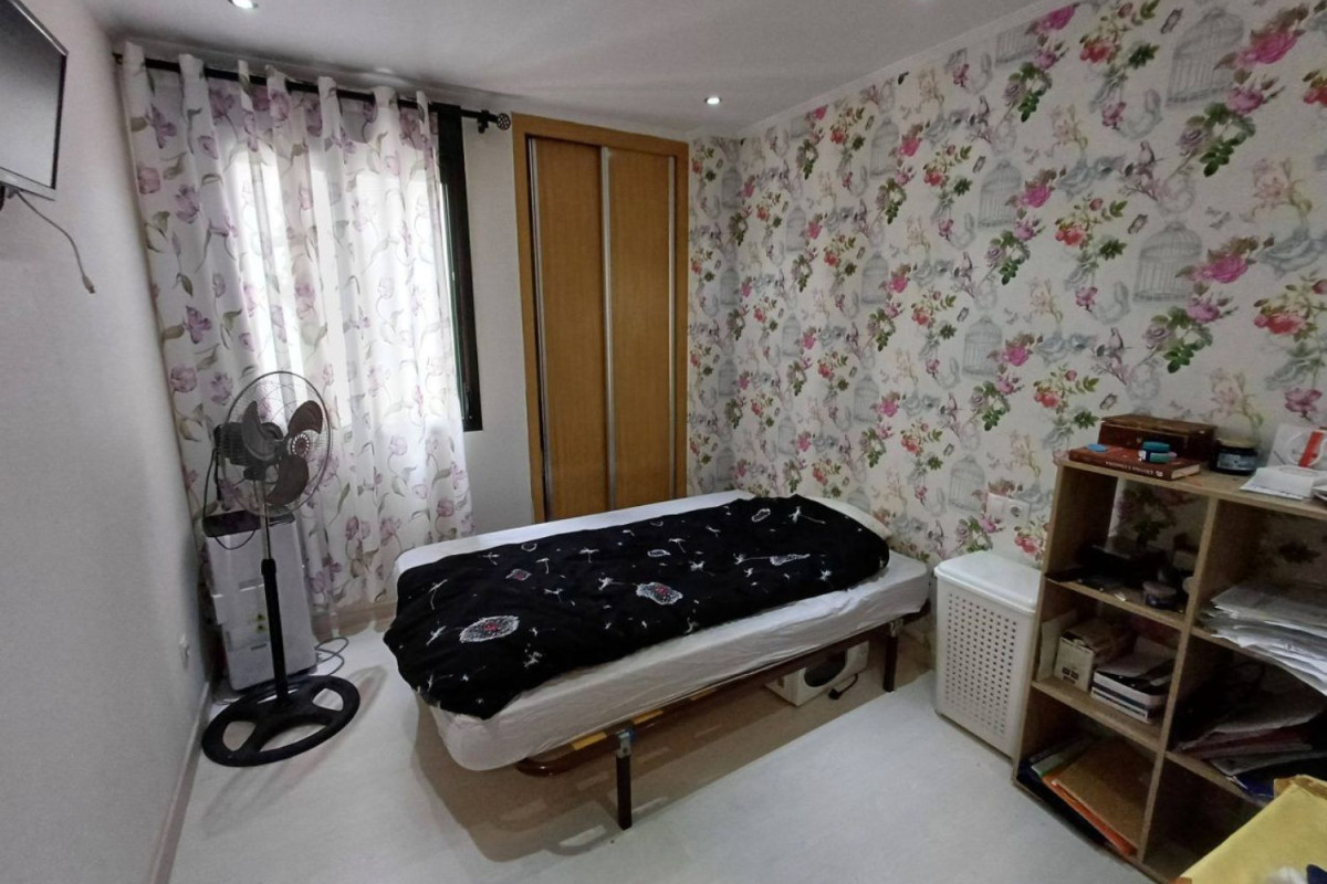 Venta de piso en Calle de Manuel Broseta, Oliva
 photo 3