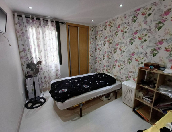Piso en venta en  Calle de Manuel Broseta, Oliva photo 3