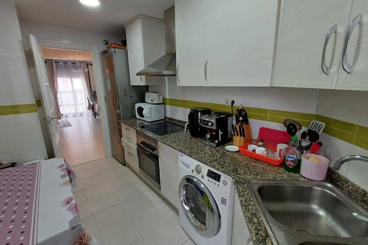 Venta de piso en Calle de Manuel Broseta, Oliva
 photo 4