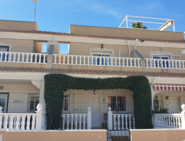 Chalet independiente en venta en  Calle ISLA MALLORCA s/n, Los Alcázares photo 3