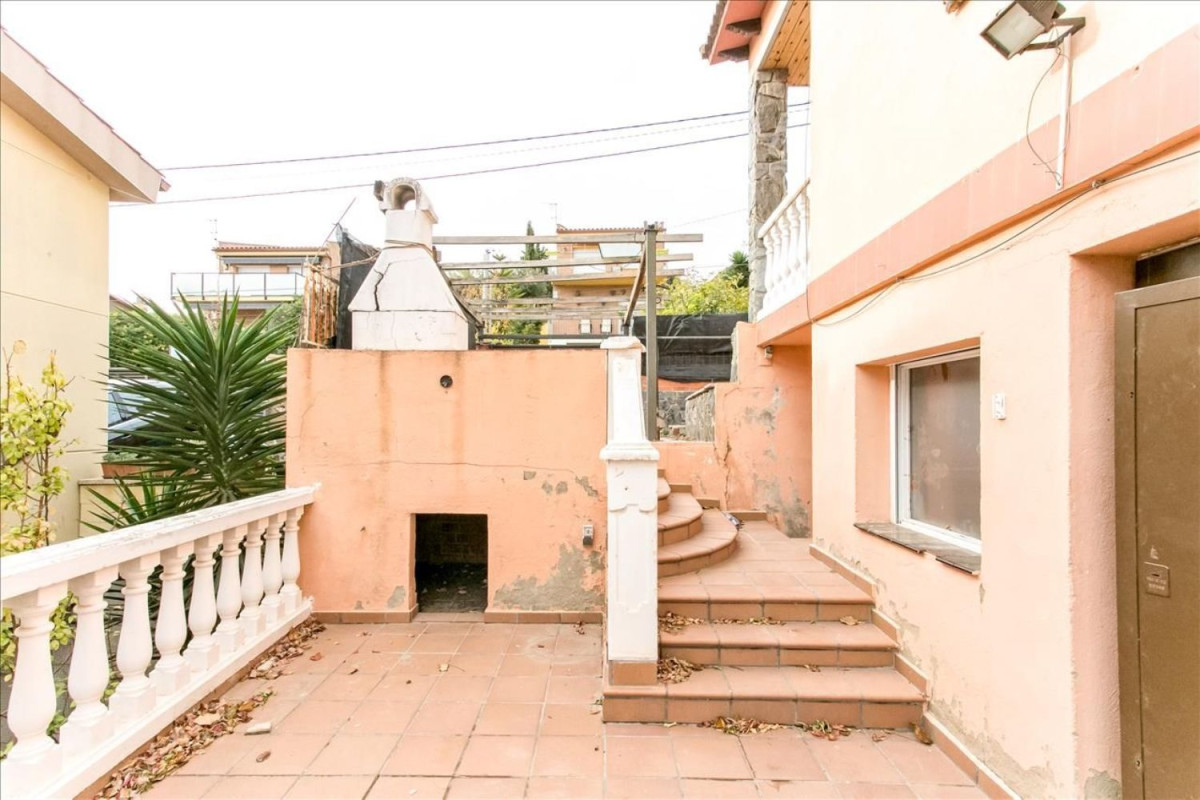 Venta de chalet independiente en Sant Muç - Castellnou - Can Mir, Rubí
 photo 4