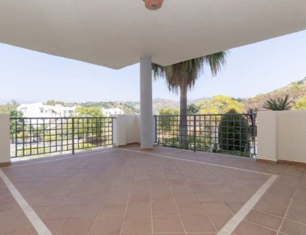 Продажа квартиры в Elviria-Cabopino , Marbella thumbnail 1