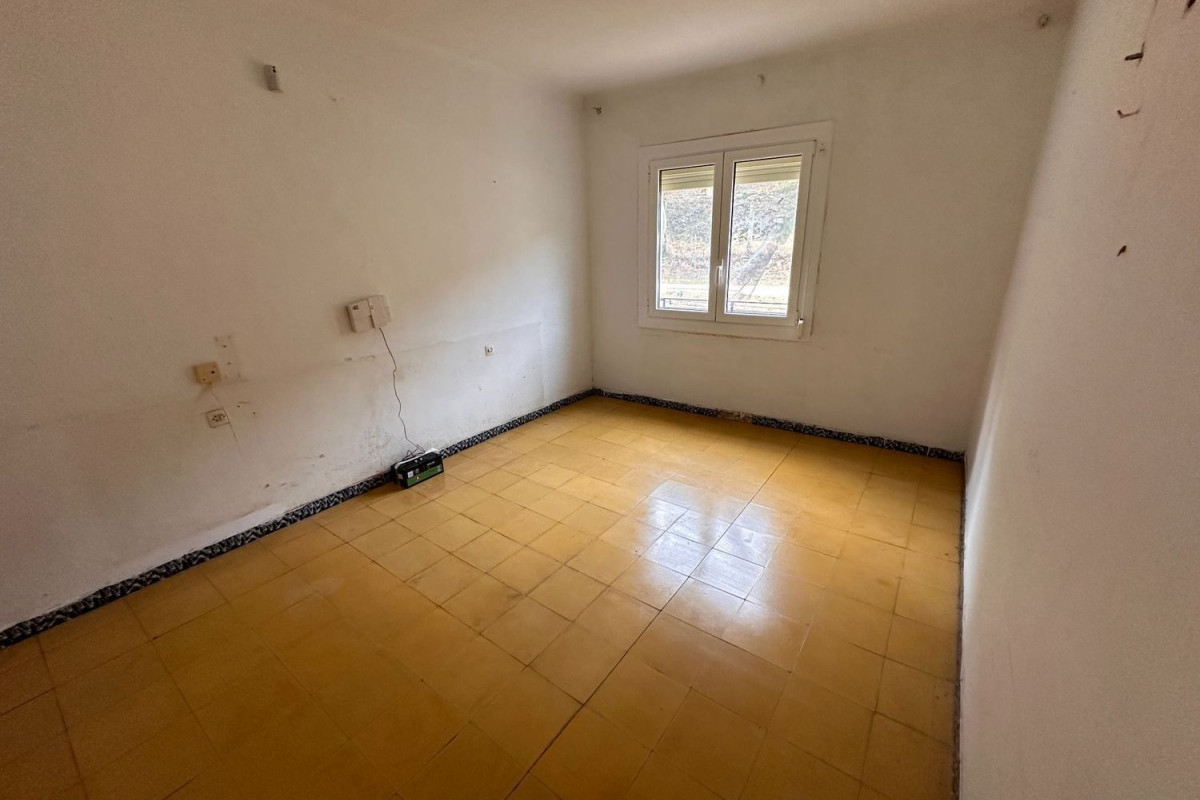 Piso en venta en Amer, Амер
photo 5
