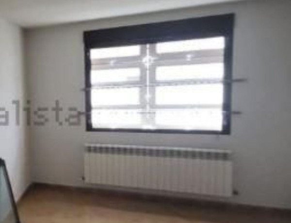 Chalet adosado en venta en , Navas de Oro thumbnail 1