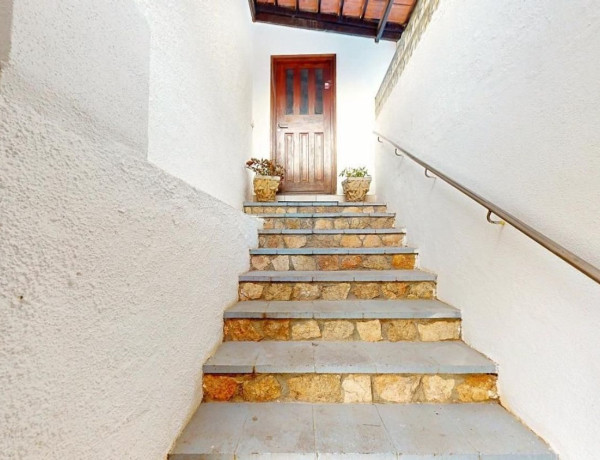 Коттедж на продажу в  Canyelles , Lloret de Mar photo 4