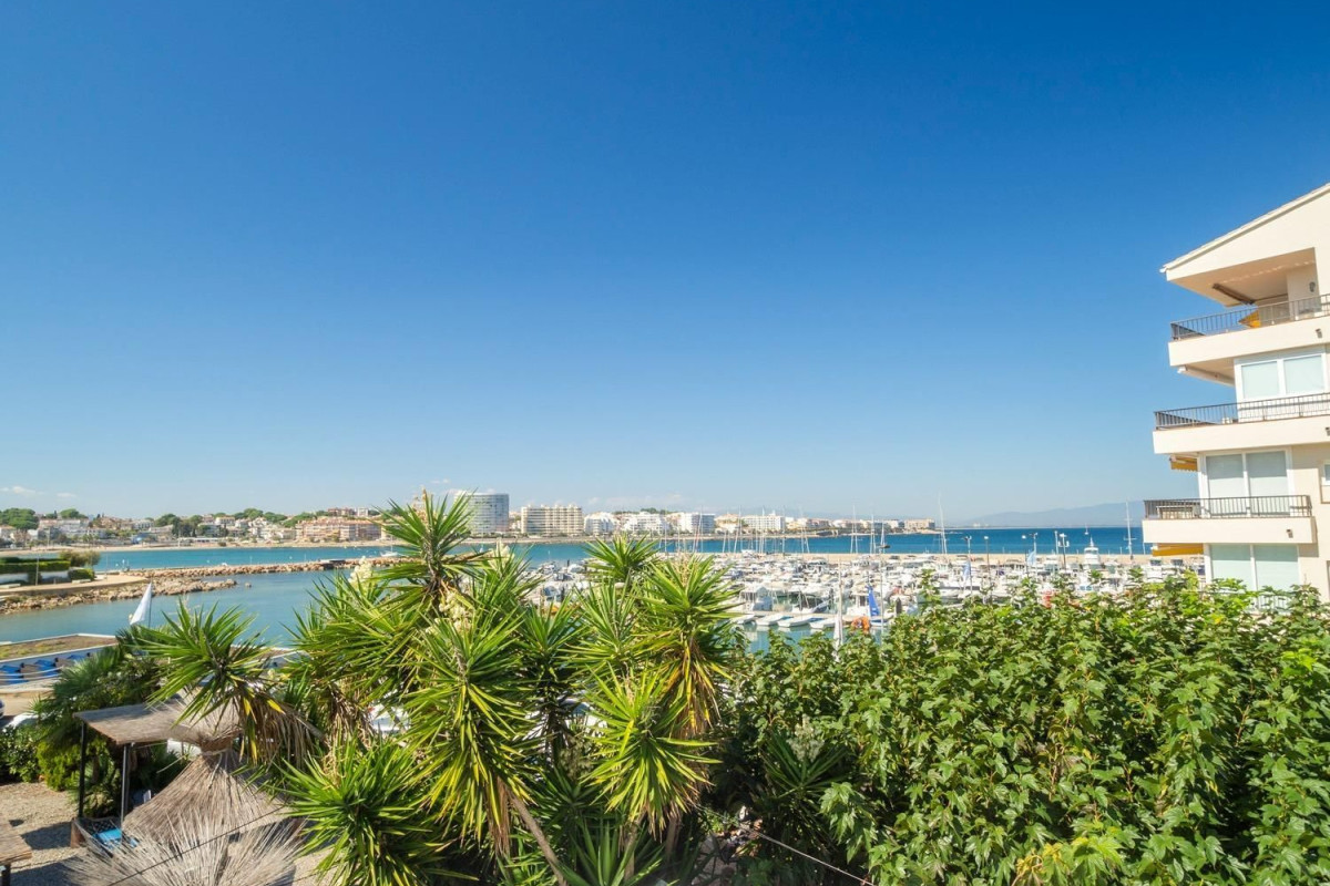 Venta de piso en Eixample Turístic, L'Escala
photo 2