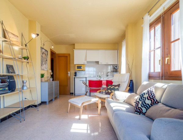 Piso en venta en  Eixample Turístic , L'Escala photo 4