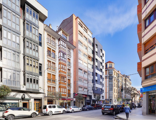 Apartment for sale in Avenida Manuel Llaneza, 16, Gijón thumbnail 1