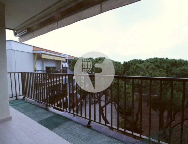 Piso en venta en Avenida d'Europa, Gavà photo 1
